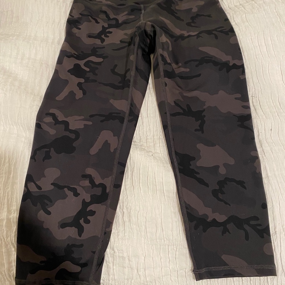 Zyia Camo capris